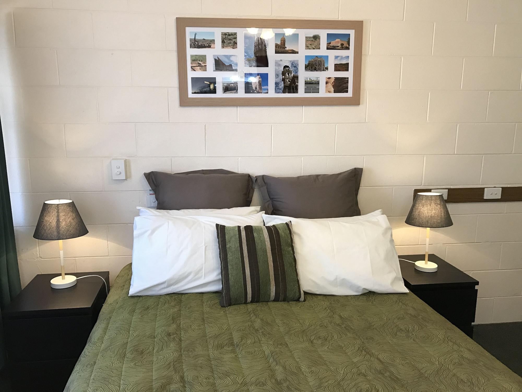 The Lodge Outback Motel Broken Hill Eksteriør billede