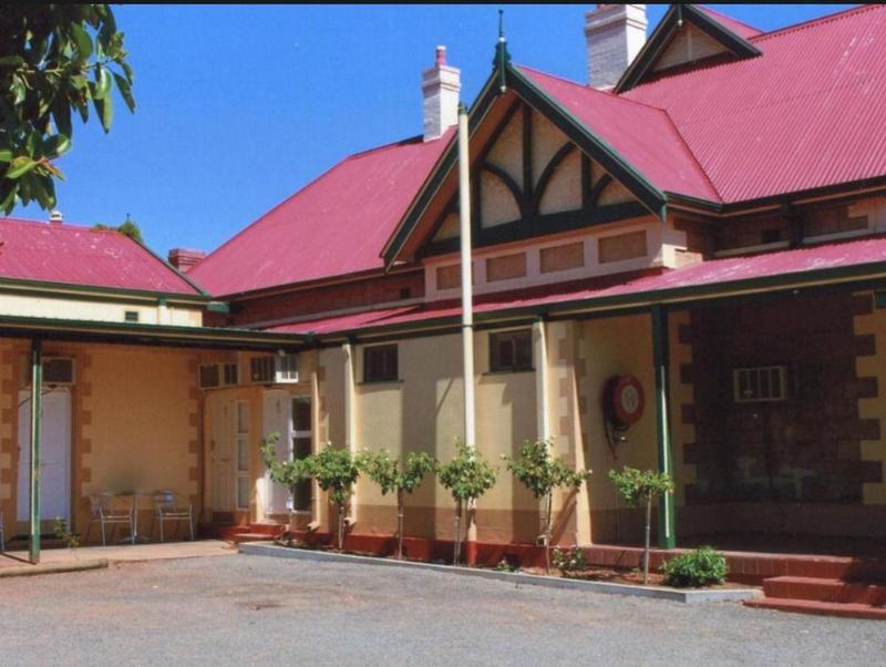 The Lodge Outback Motel Broken Hill Eksteriør billede