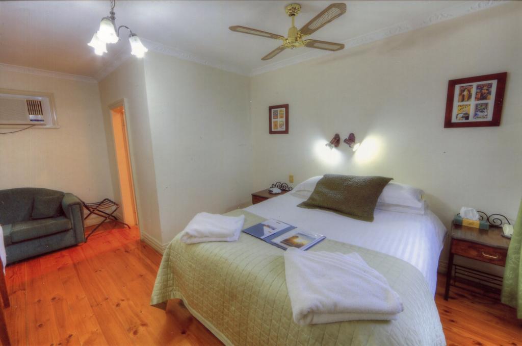The Lodge Outback Motel Broken Hill Eksteriør billede
