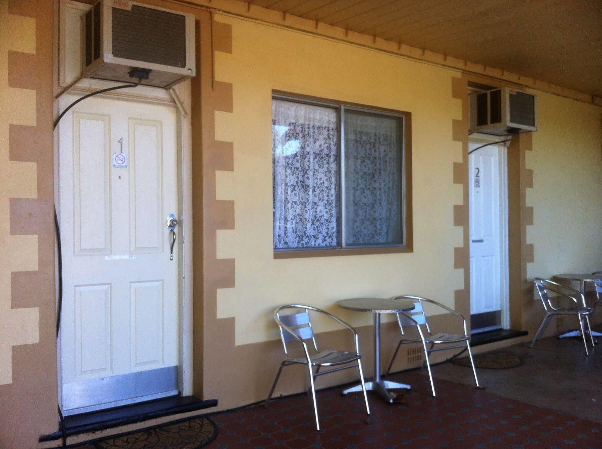 The Lodge Outback Motel Broken Hill Eksteriør billede
