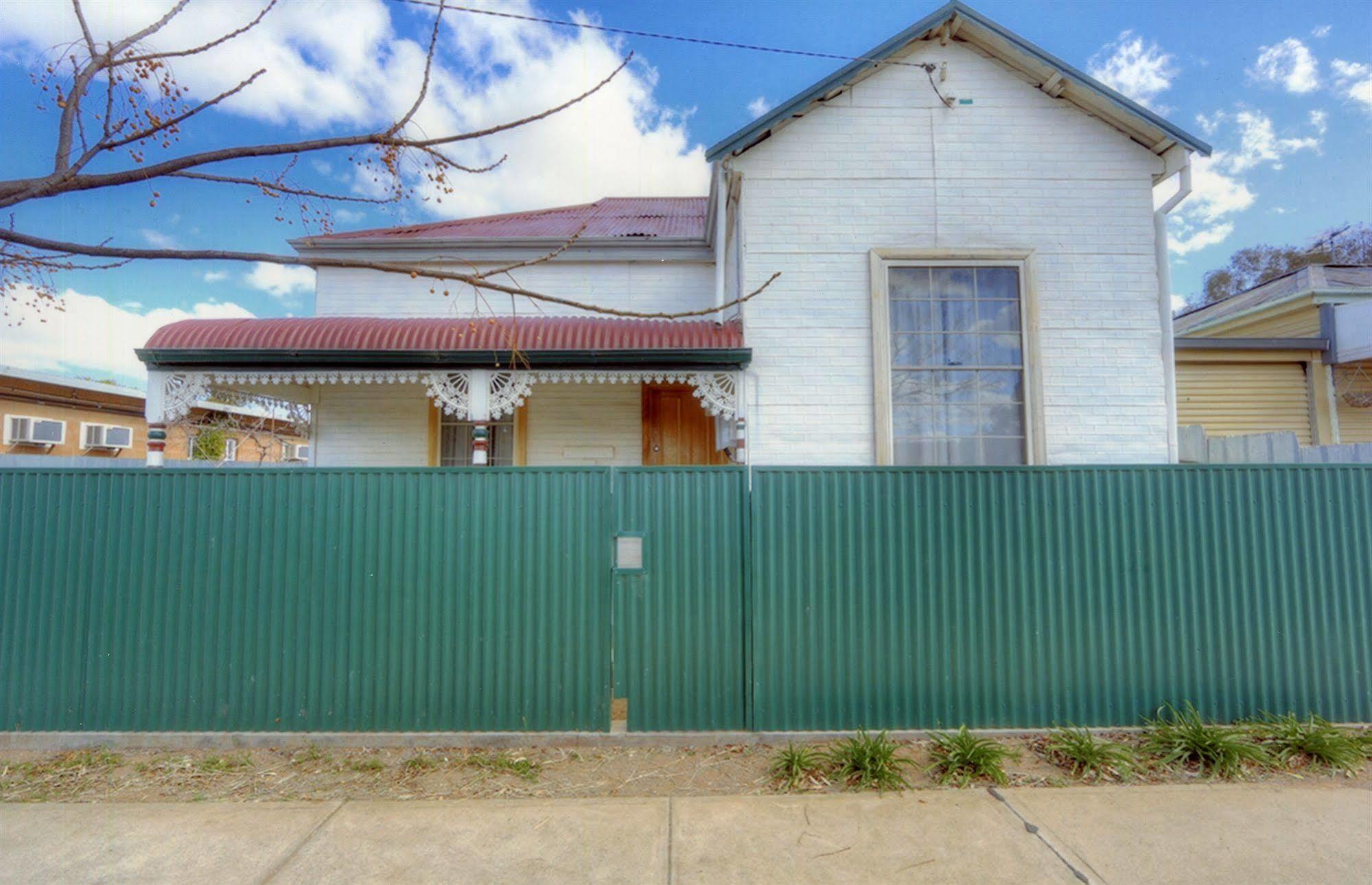 The Lodge Outback Motel Broken Hill Eksteriør billede