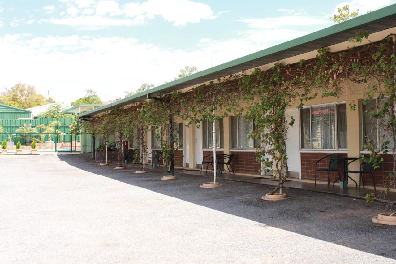 The Lodge Outback Motel Broken Hill Eksteriør billede